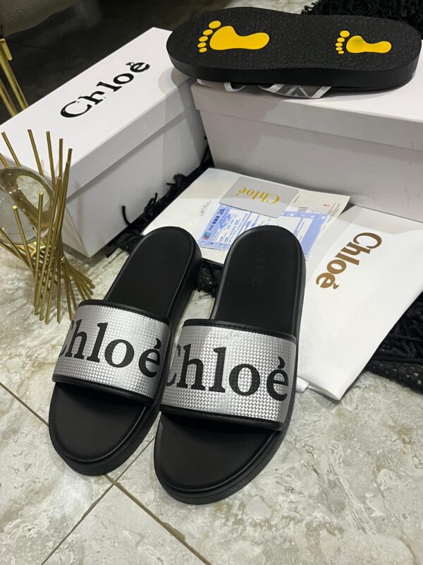 Chloe slide